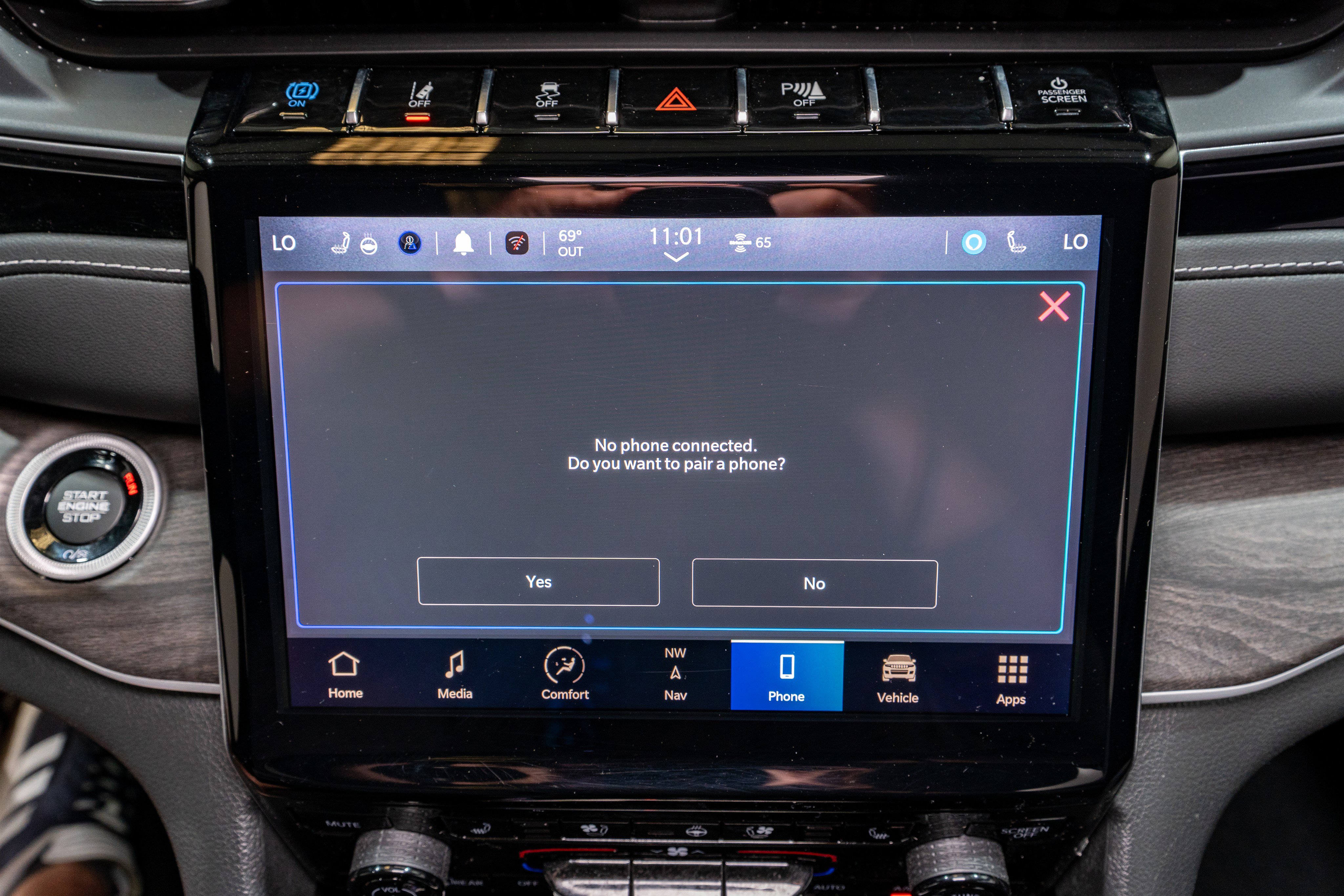 Used 2023 Jeep Grand Cherokee 30th Anniversary AWD/4WD image 24