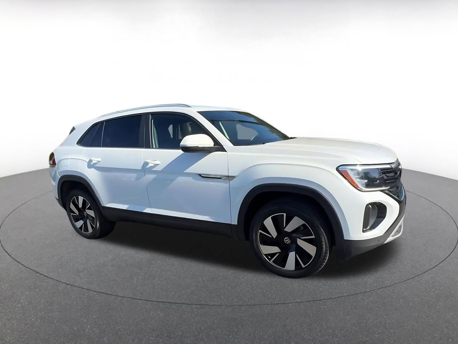 Used 2025 Volkswagen Atlas Cross Sport SE video 2