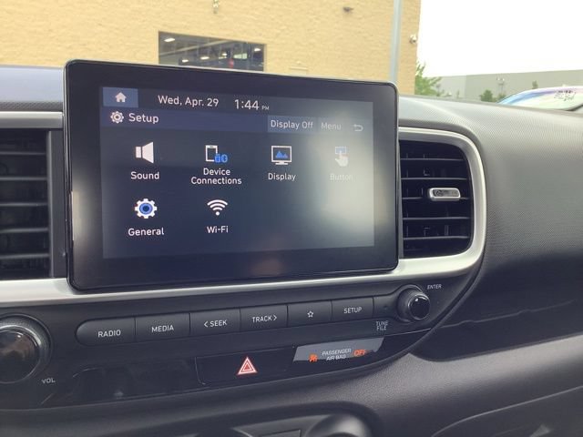 Certified 2026 Hyundai Venue SEL FWD image 29