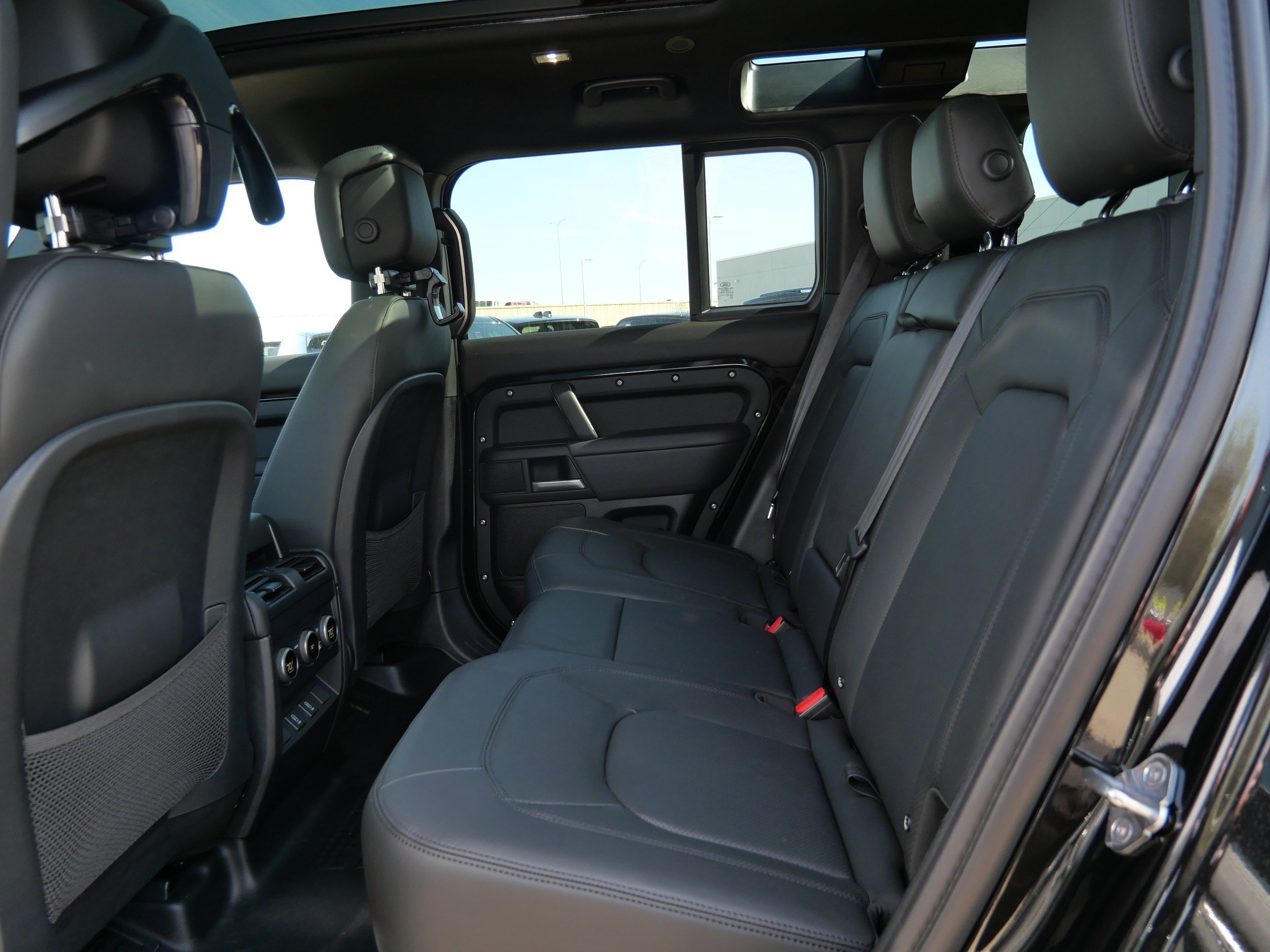 New 2026 Land Rover Defender 110 S AWD/4WD image 6