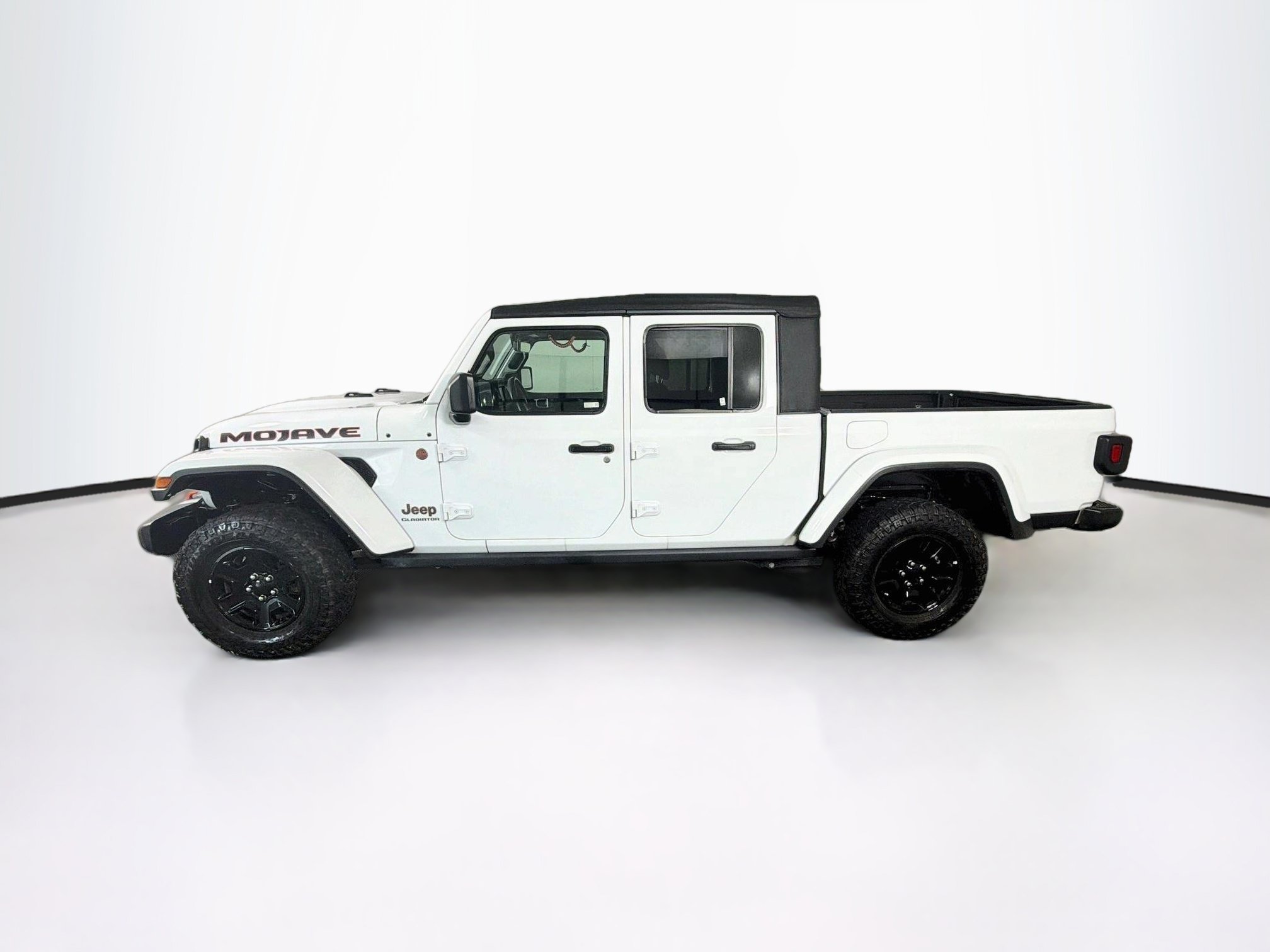 Used 2022 Jeep Gladiator Mojave AWD/4WD image 4
