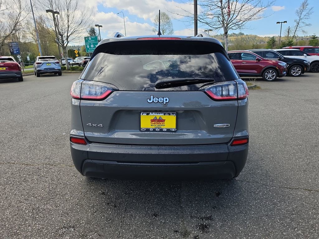 Used 2020 Jeep Cherokee Latitude Plus w/ Cold Weather Group image 5