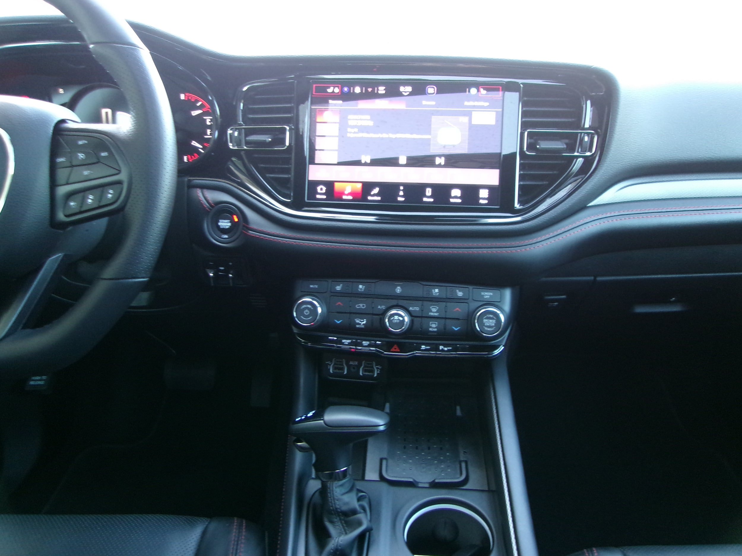 Used 2025 Dodge Durango R/T AWD/4WD image 14