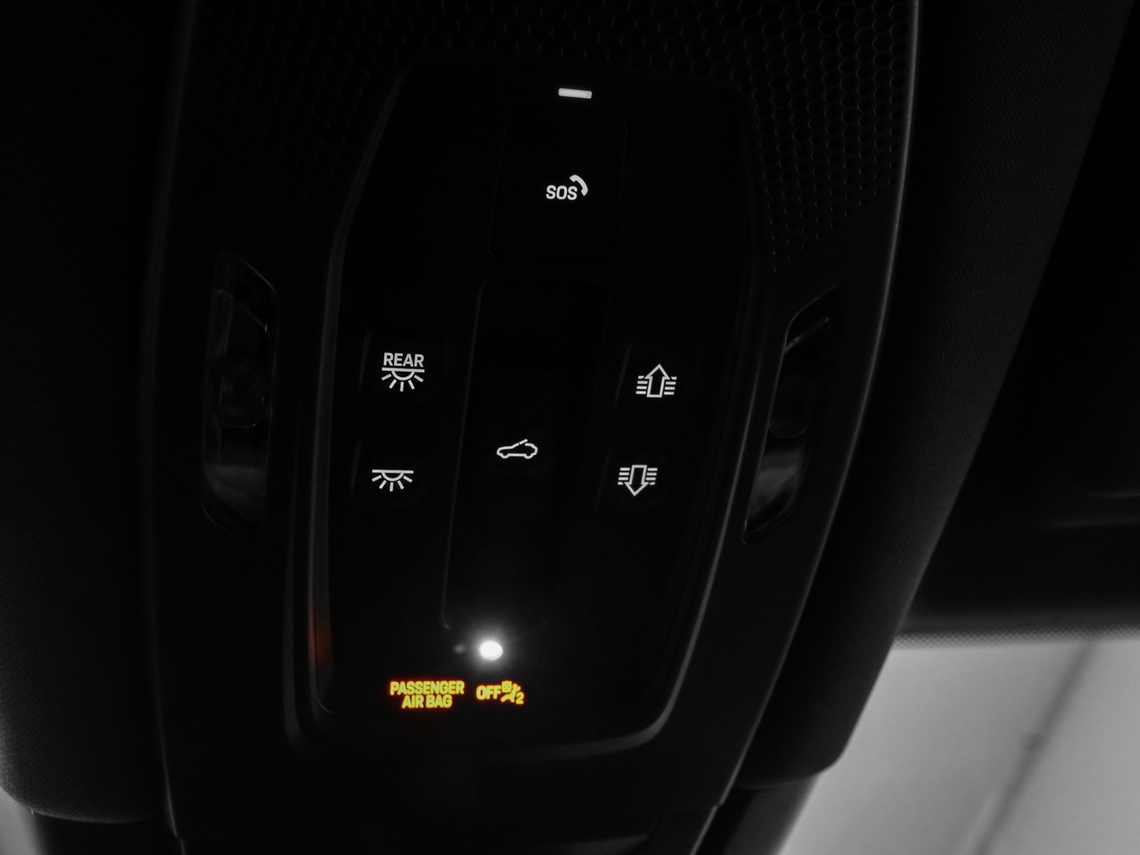 Used 2025 Porsche Cayenne image 37