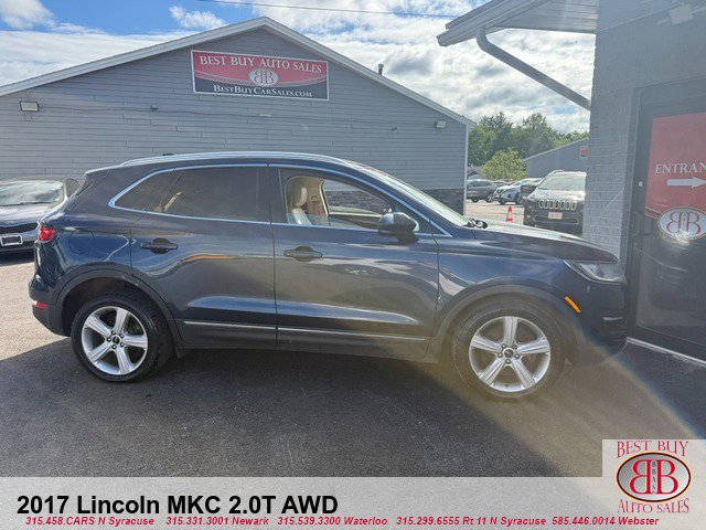 Used 2017 Lincoln MKC Premiere AWD/4WD image 2