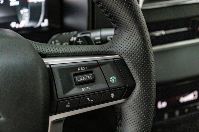 New 2025 Mitsubishi Outlander SE image 10