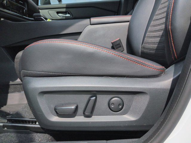 Used 2025 Nissan Rogue SV w/ Rock Creek Premium Package AWD/4WD image 23