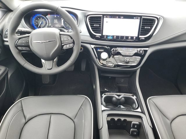 New 2026 Chrysler Pacifica Limited w/ S Appearance Package AWD/4WD image 13