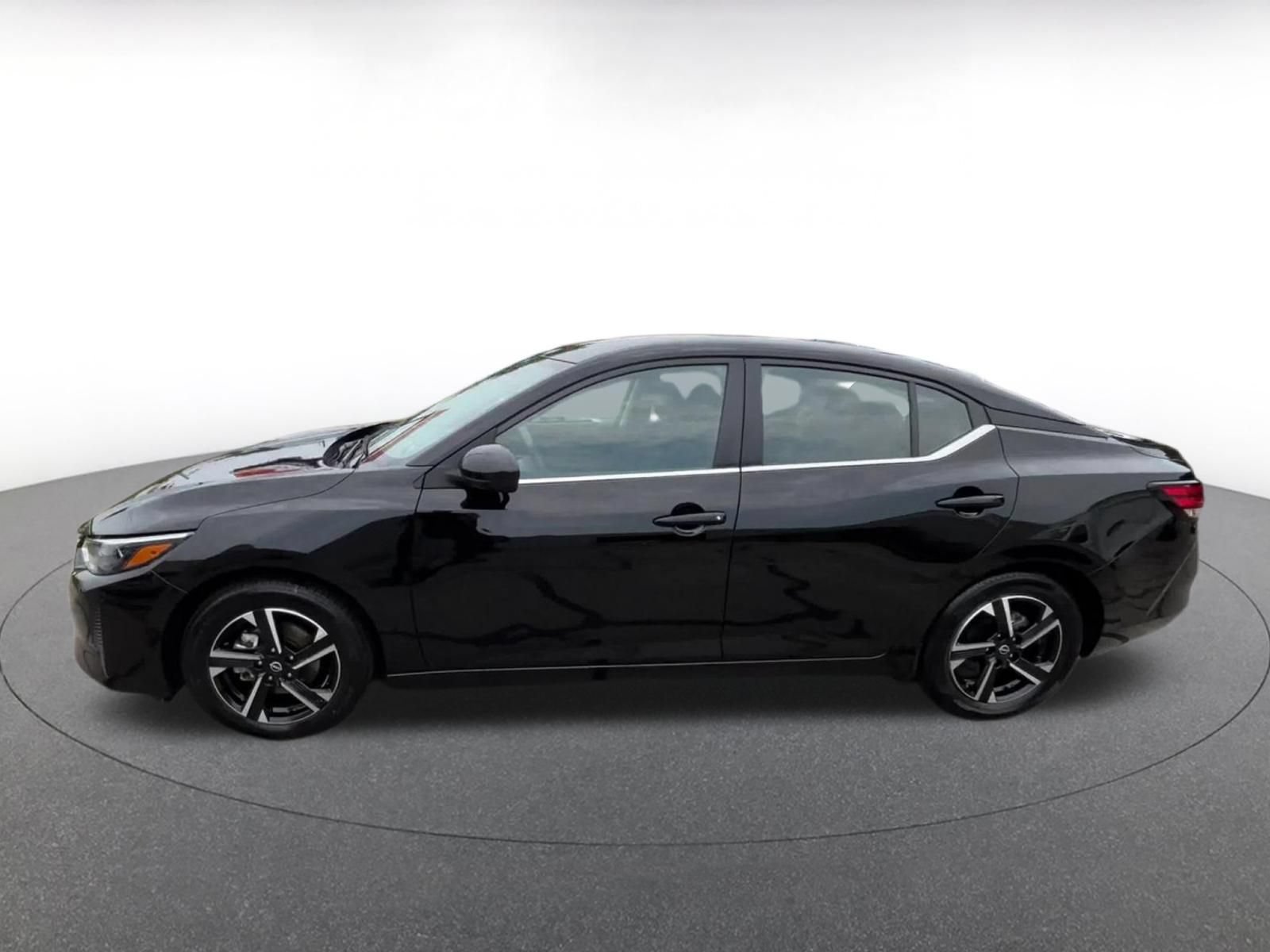 Used 2025 Nissan Sentra SV FWD image 7