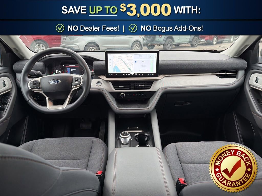 Used 2025 Ford Explorer Active RWD image 21