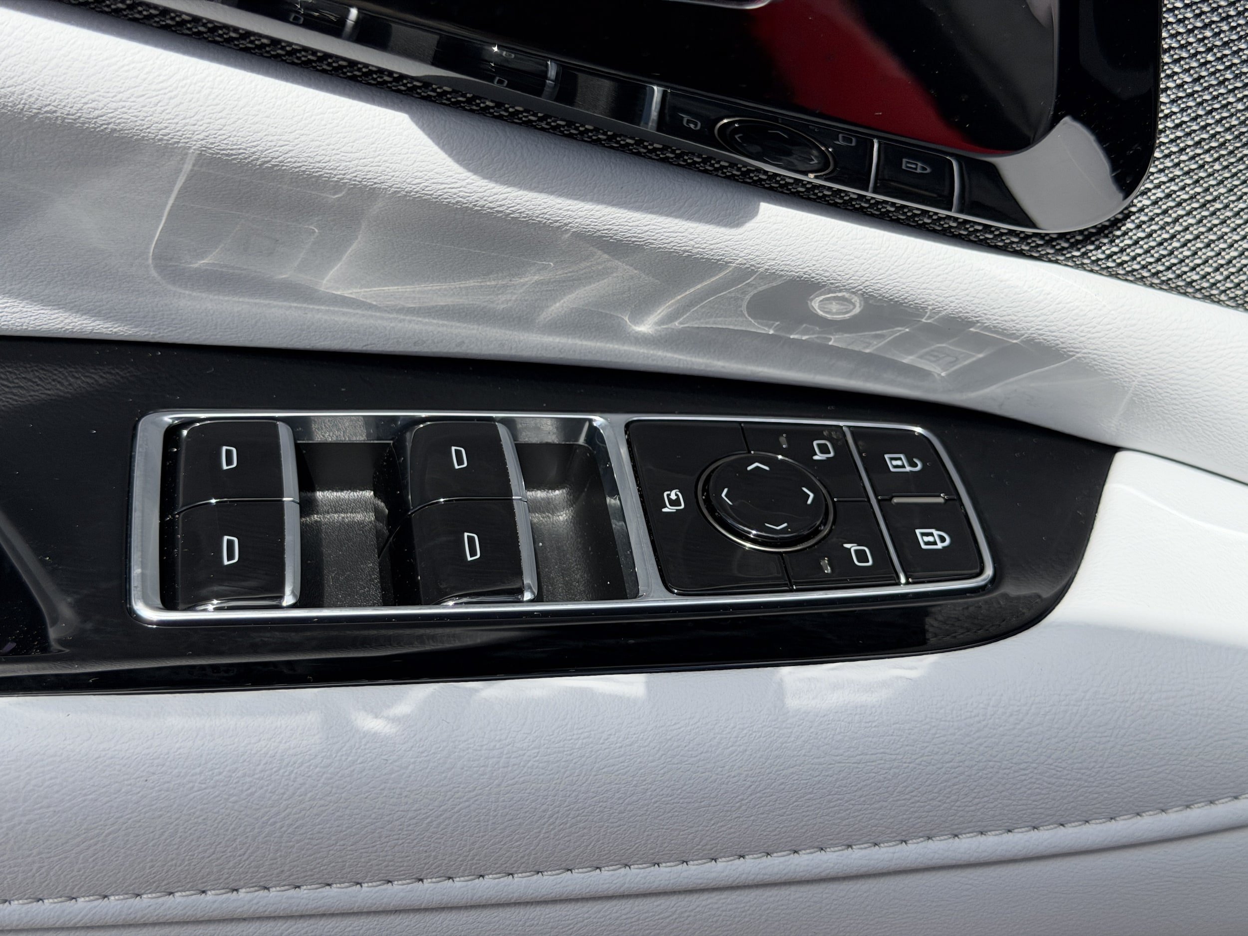 New 2026 Cadillac Optiq Luxury 1 RWD image 17