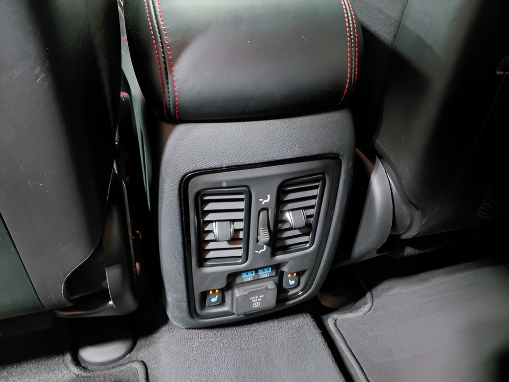 Used 2025 Dodge Durango R/T AWD/4WD image 51