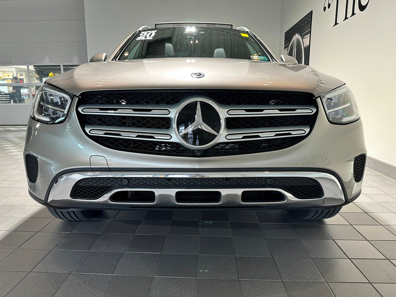 Used 2020 Mercedes-Benz GLC 300 4MATIC image 2