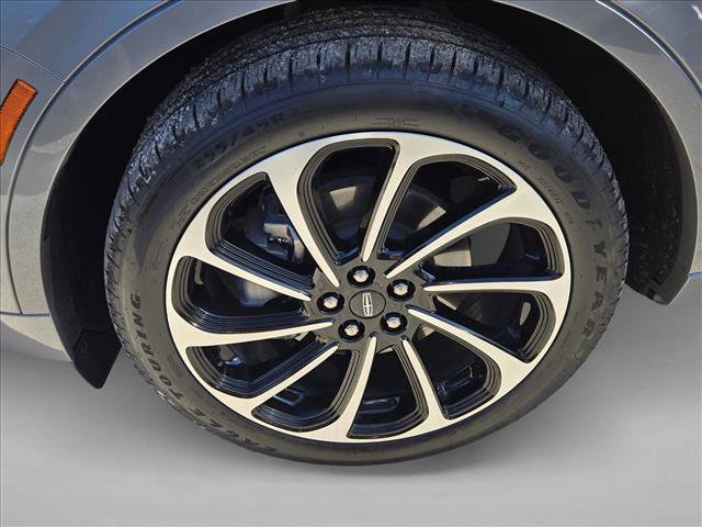 Used 2025 Lincoln Nautilus Black Label image 21