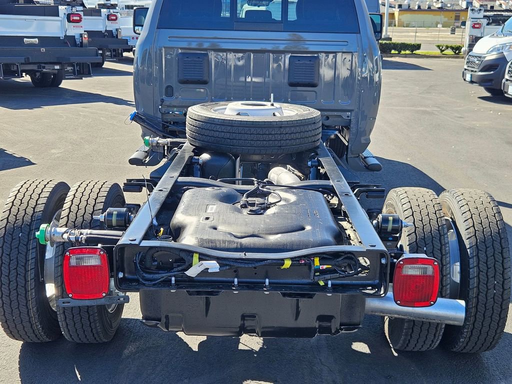 New 2026 RAM 5500 Tradesman AWD/4WD image 27