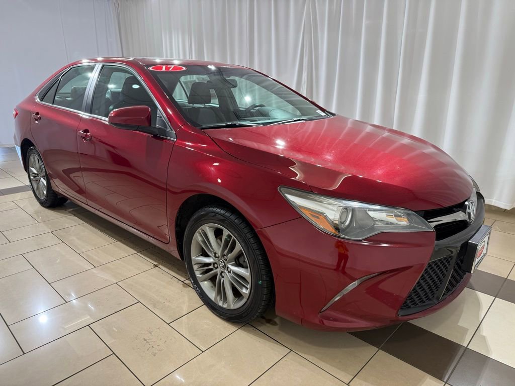 Used 2017 Toyota Camry SE image 7
