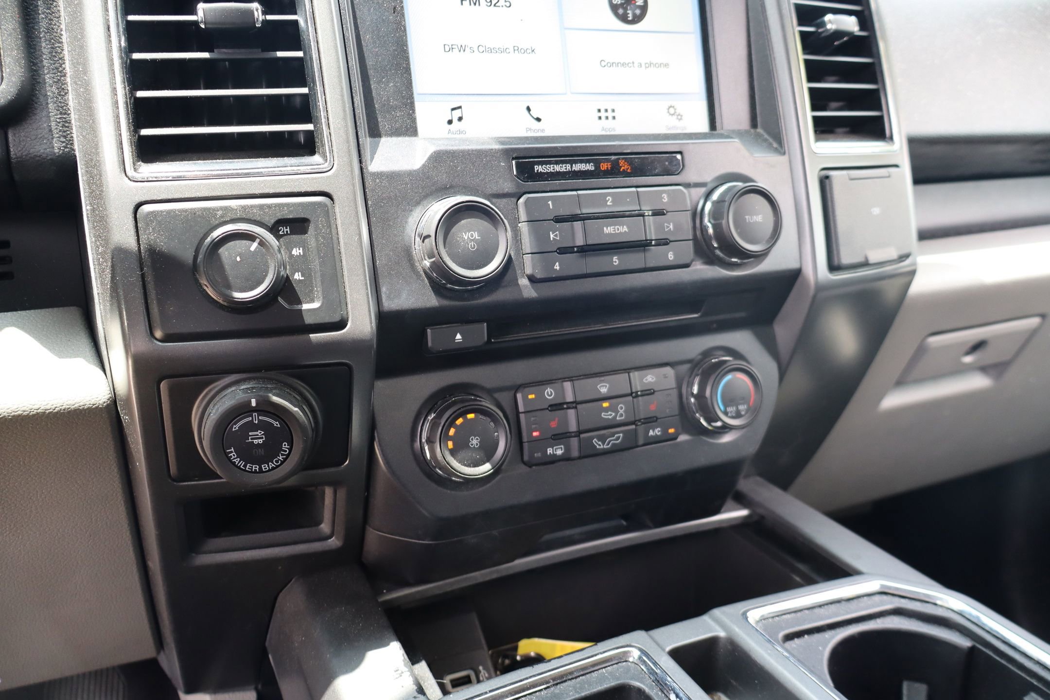 Used 2018 Ford F150 XLT w/ Equipment Group 302A Luxury AWD/4WD image 22