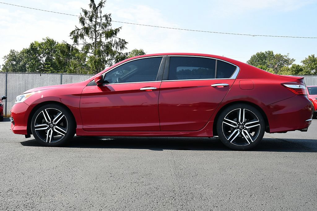Used 2016 Honda Accord Sport image 4