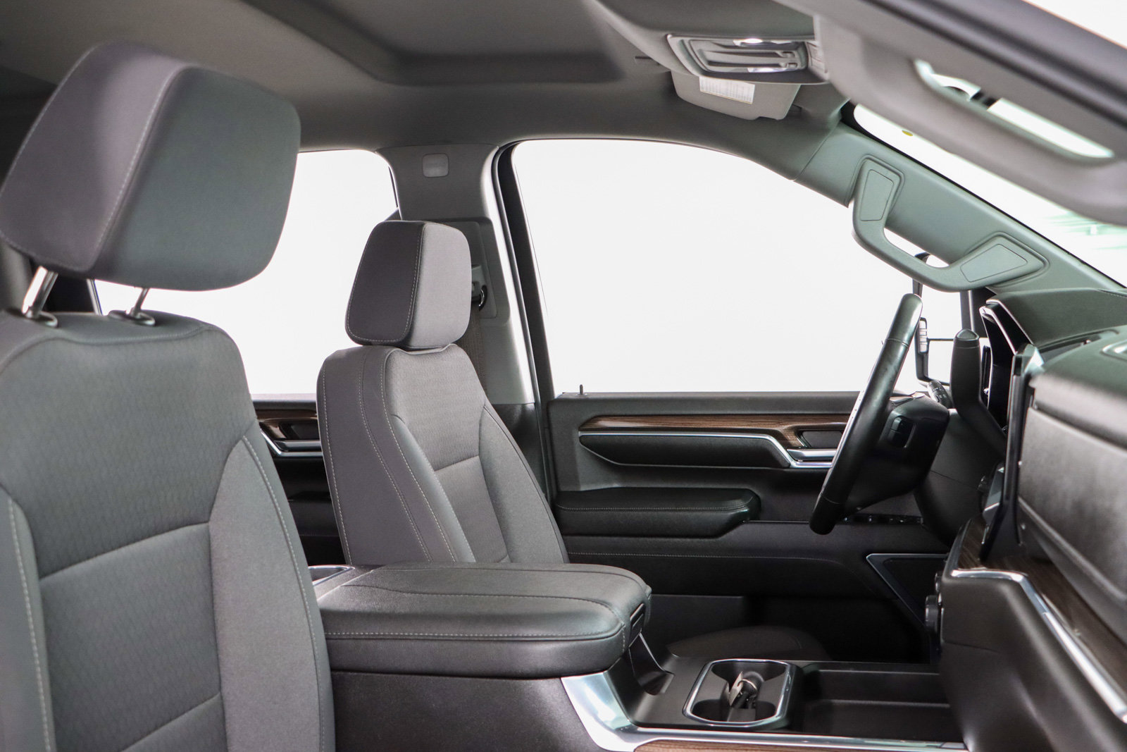 Used 2024 Chevrolet Silverado 3500 LT w/ Convenience Package image 28