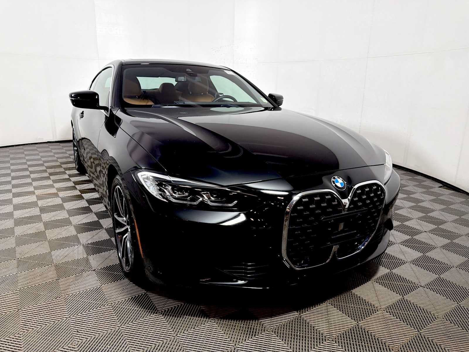 Used 2024 BMW 430i xDrive Coupe w/ Convenience Package AWD/4WD image 4