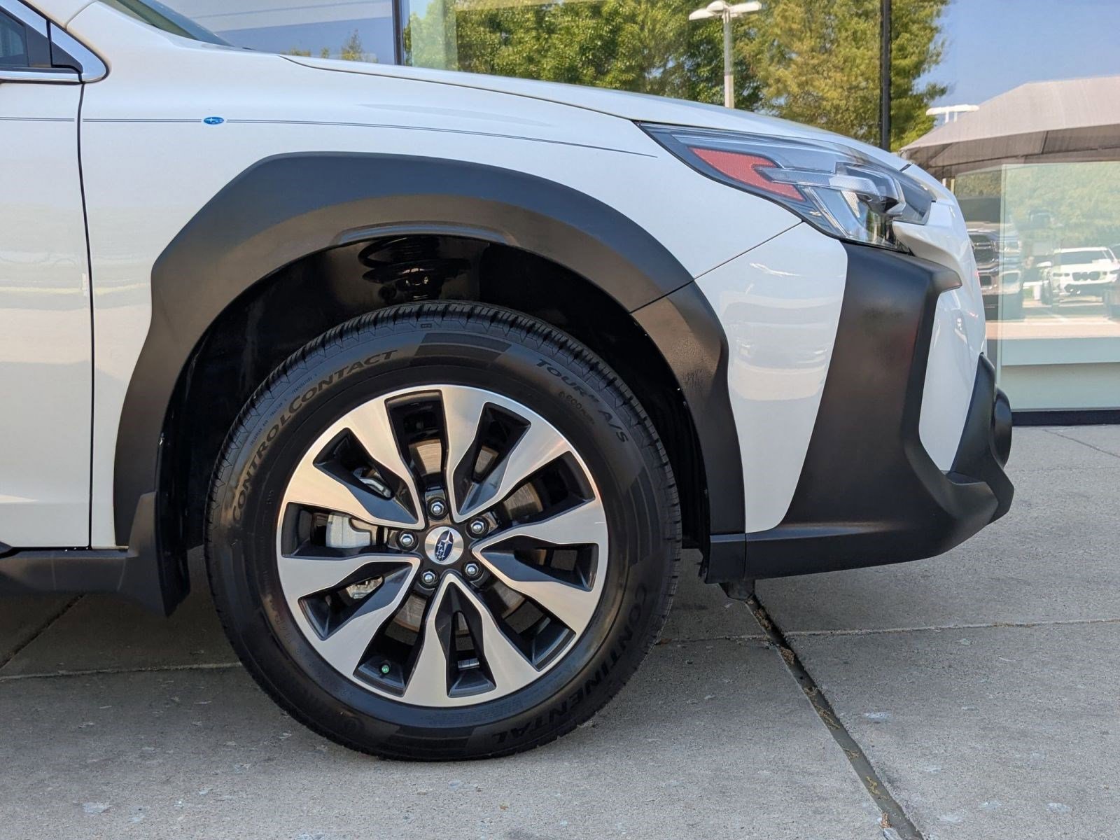 Used 2024 Subaru Outback Limited XT w/ Popular Package #2 image 11