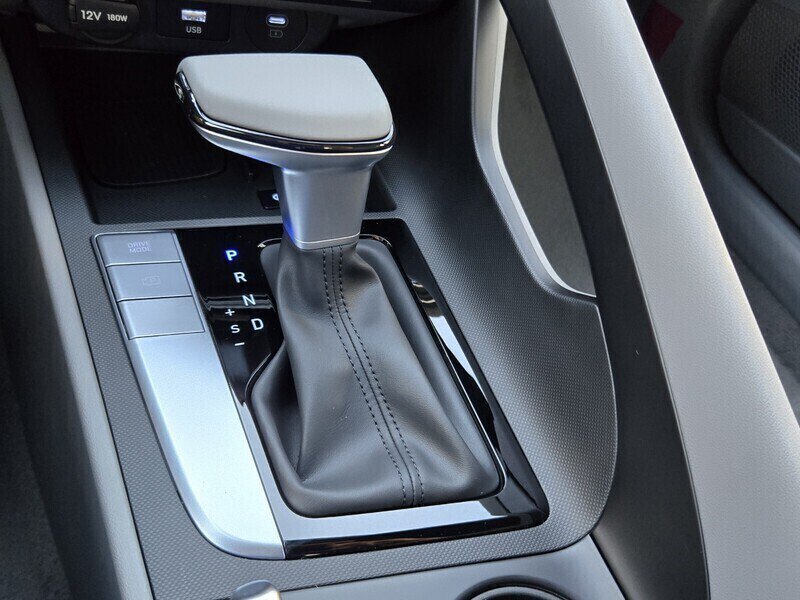 New 2026 Hyundai Elantra SEL Sport Premium FWD image 10