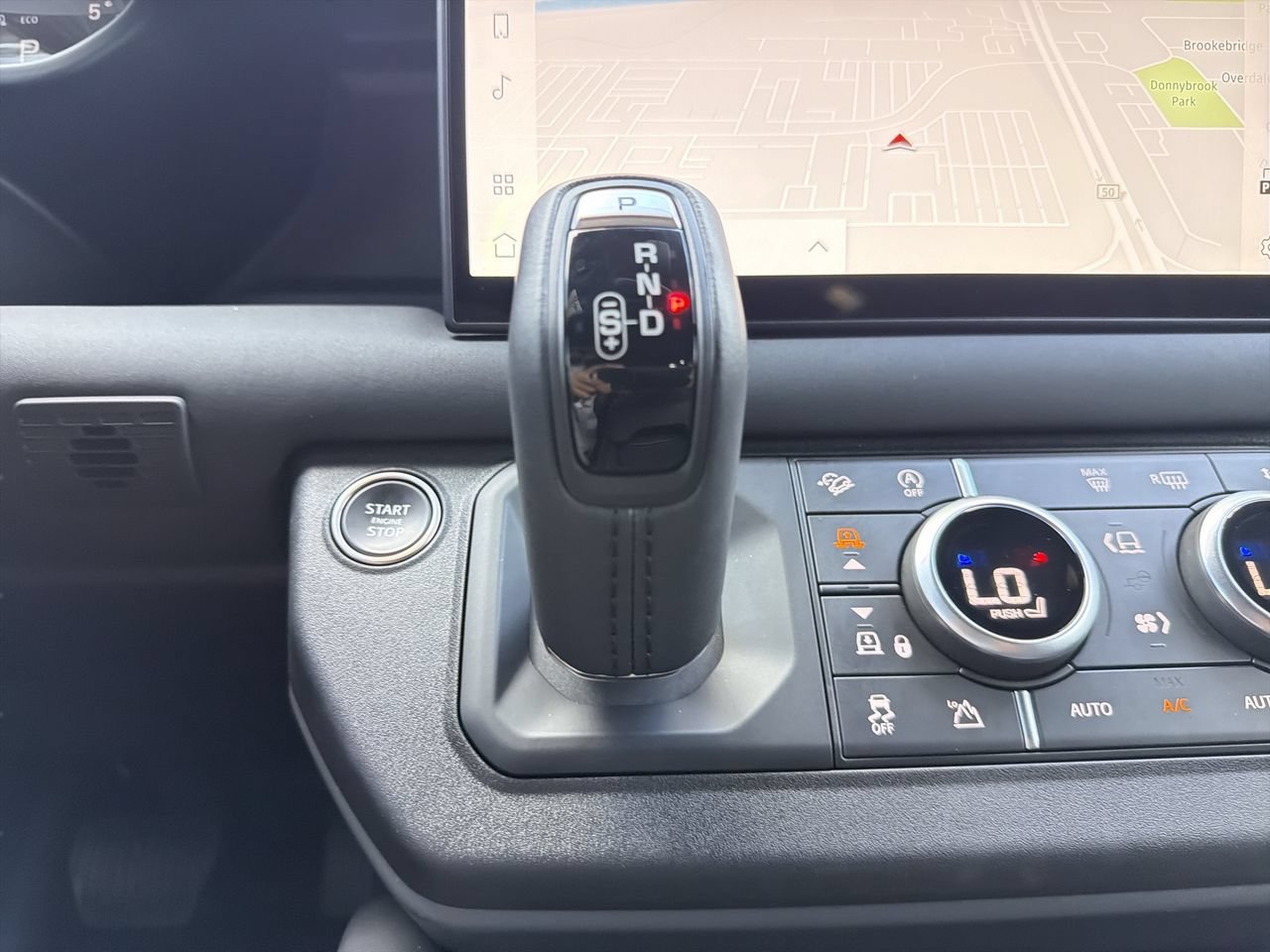 Used 2025 Land Rover Defender 110 S AWD/4WD image 24