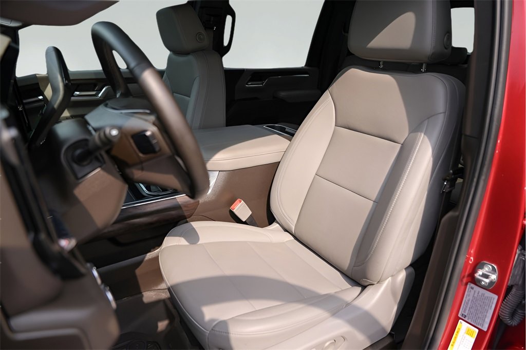 Used 2024 GMC Sierra 3500 SLT w/ SLT Premium Package image 10