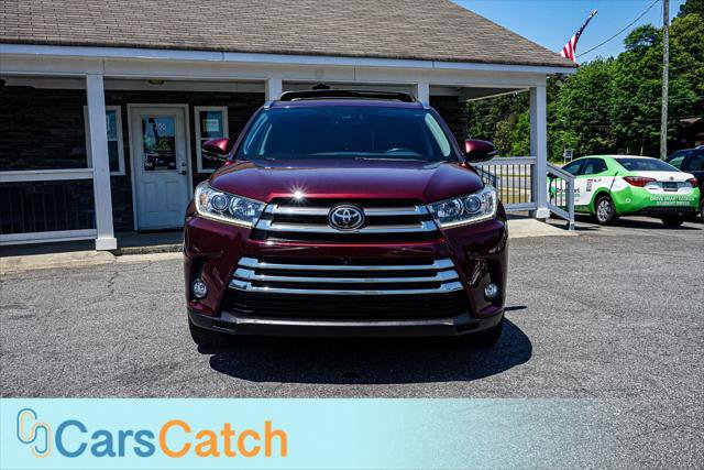 Used 2017 Toyota Highlander Limited Platinum AWD/4WD image 11