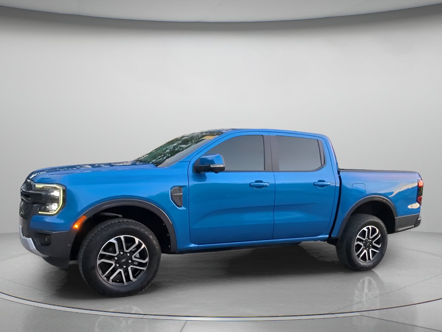 Used 2024 Ford Ranger Lariat w/ Trailer Tow Package RWD image 11