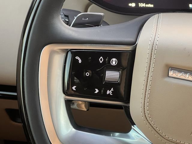 Used 2025 Land Rover Range Rover Long Wheelbase SE image 12
