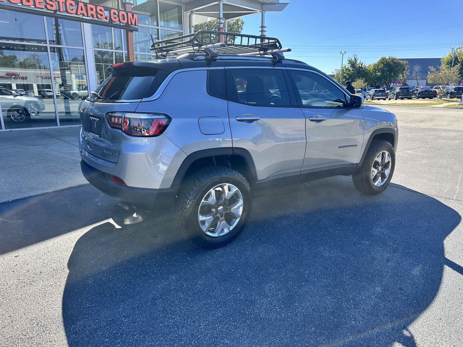 Used 2019 Jeep Compass Limited AWD/4WD image 3