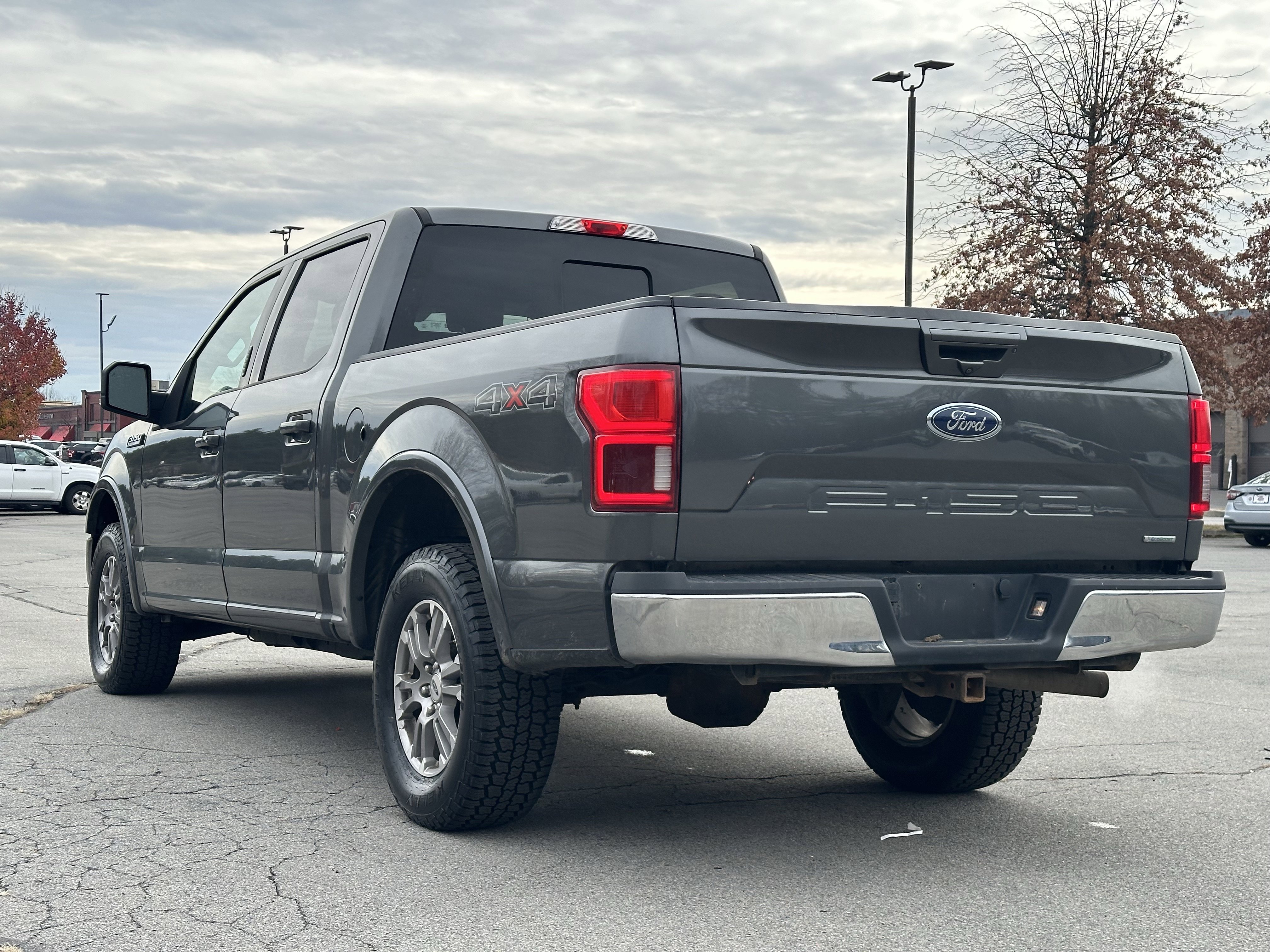 Used 2020 Ford F150 Lariat w/ Trailer Tow Package image 9
