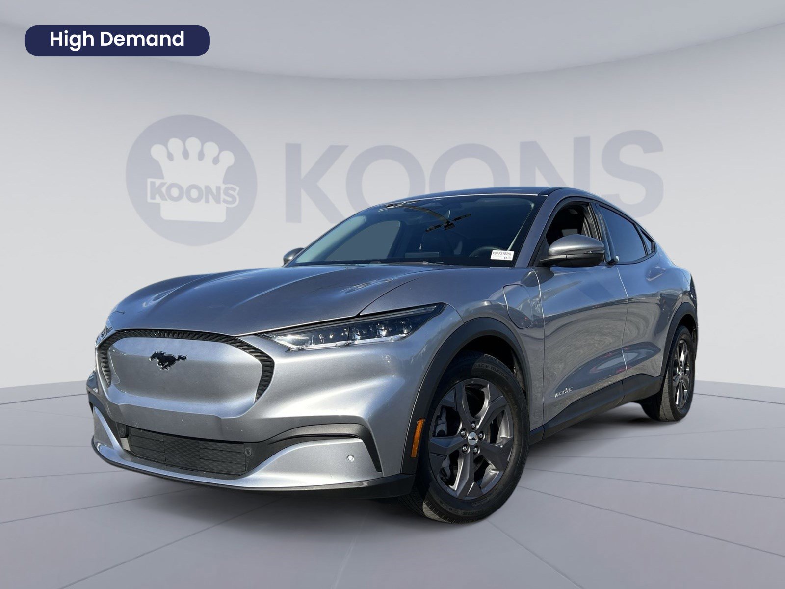 Used 2021 Ford Mustang Mach-E Select image 1