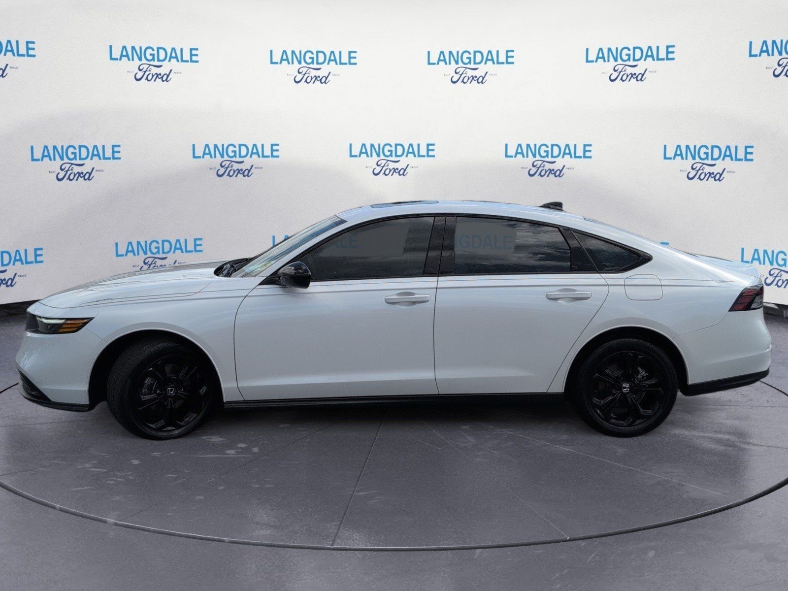 Used 2025 Honda Accord SE image 10