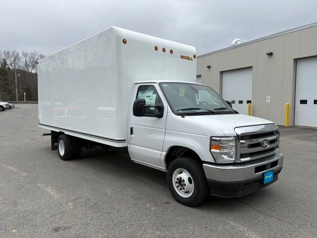 New 2026 Ford E-450 and Econoline 450 Super Duty w/ Power Equipment Group RWD image 1