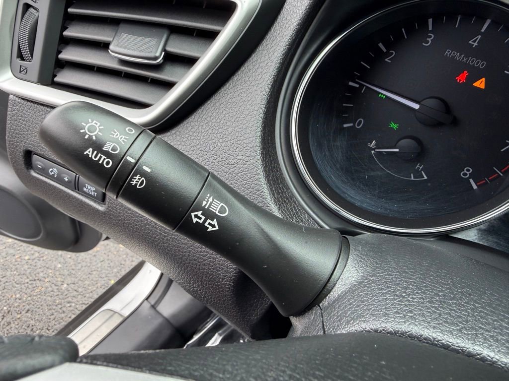 Used 2014 Nissan Rogue SL image 27