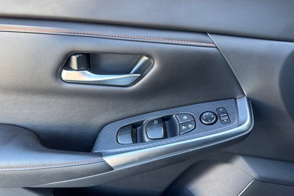 Certified 2024 Nissan Sentra SR FWD image 11