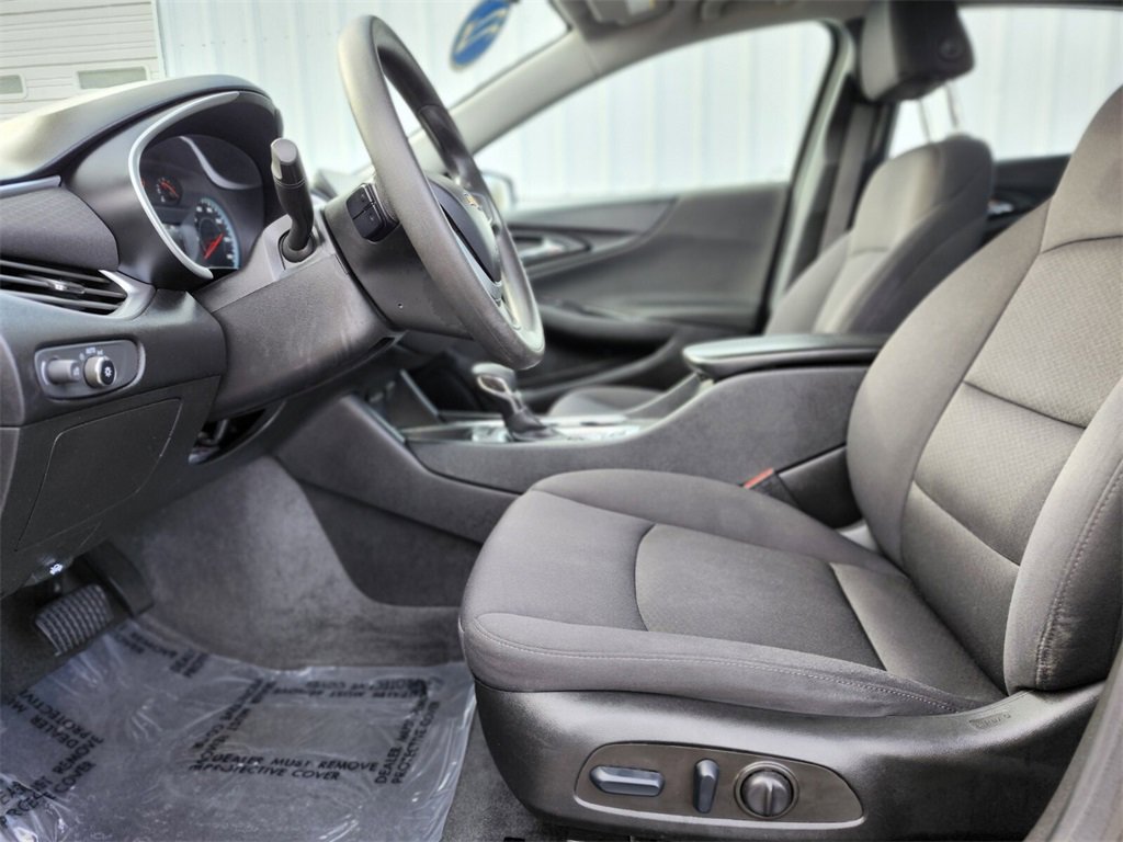 Used 2022 Chevrolet Malibu LT image 16