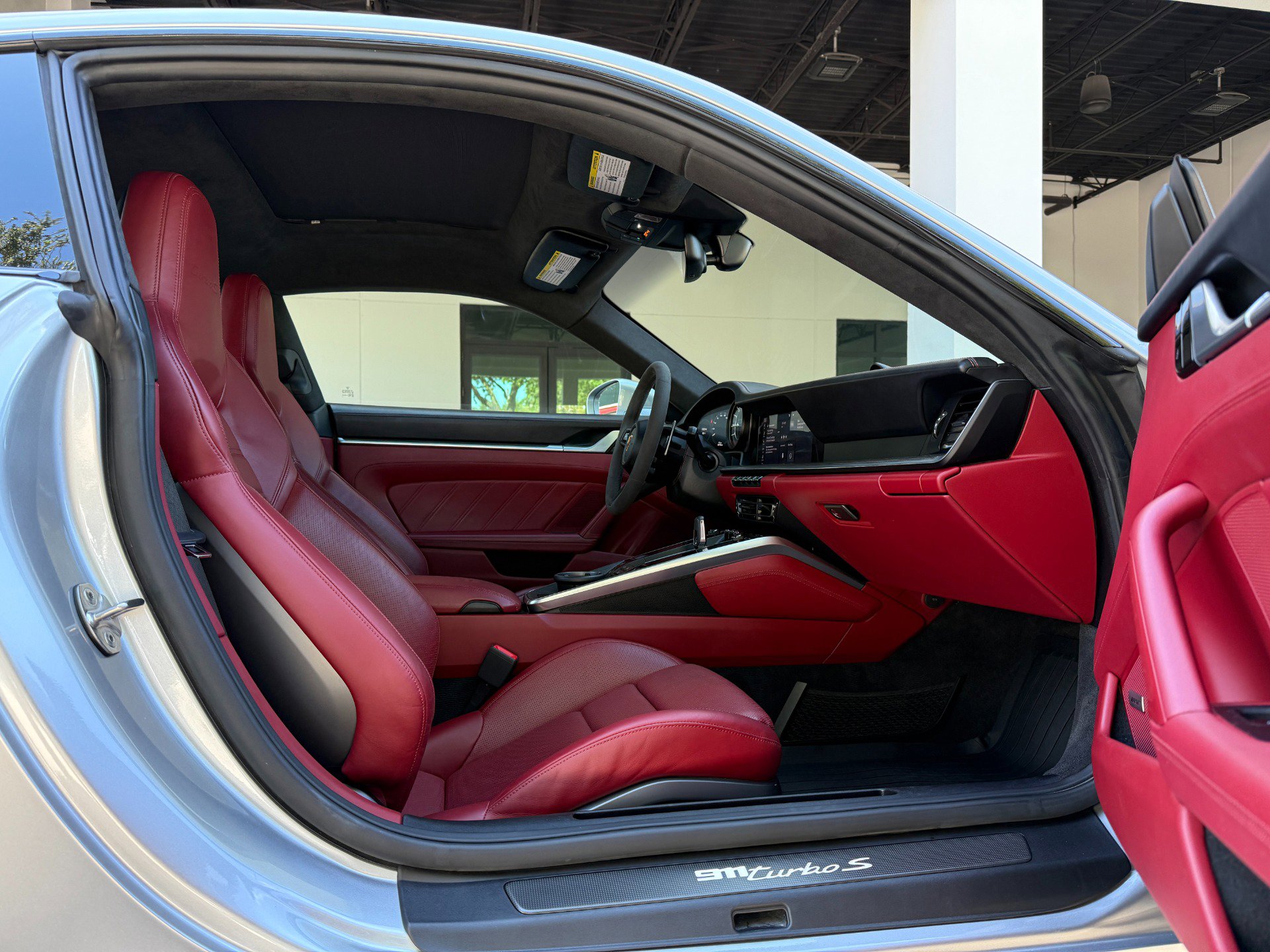 Used 2021 Porsche 911 Turbo S image 30