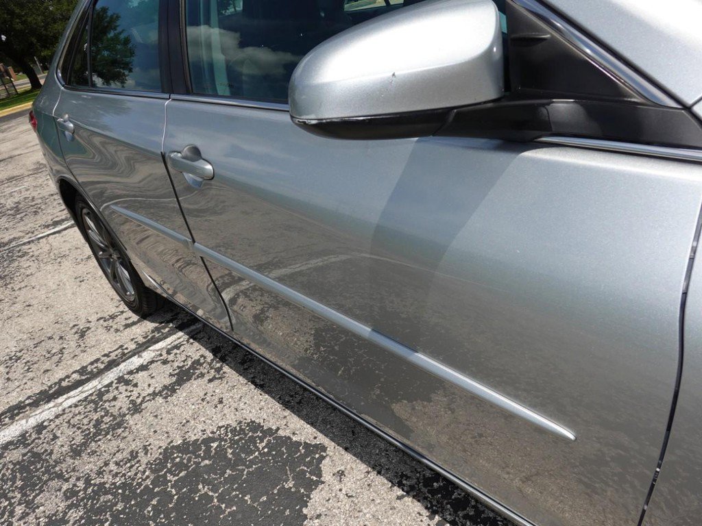 Used 2016 Toyota Camry XSE w/ Moonroof Package FWD image 10