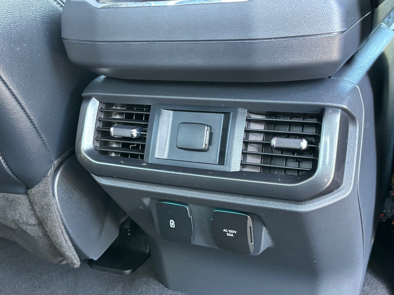 Used 2023 Ford F150 Lariat AWD/4WD image 30