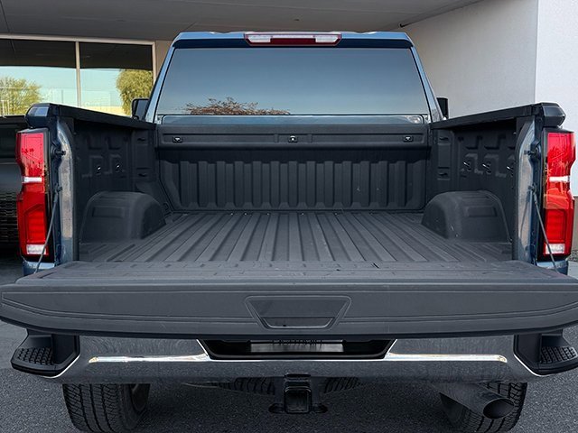 Used 2025 Chevrolet Silverado 2500 LTZ w/ LTZ Convenience Package image 23