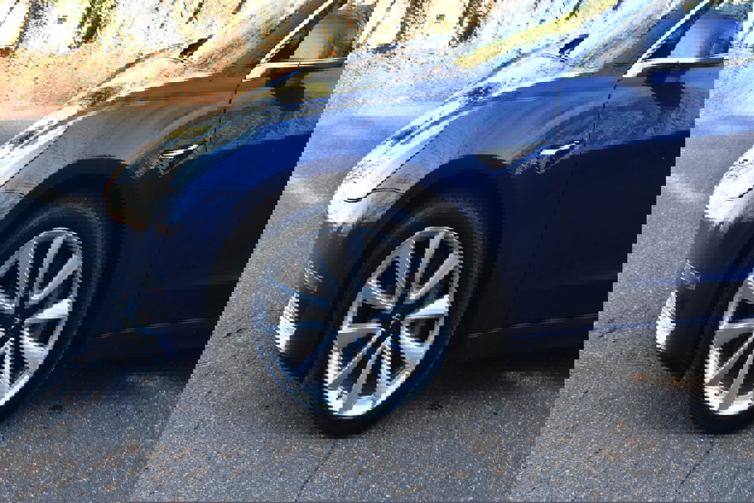 Used 2018 Tesla Model 3 Long Range image 15