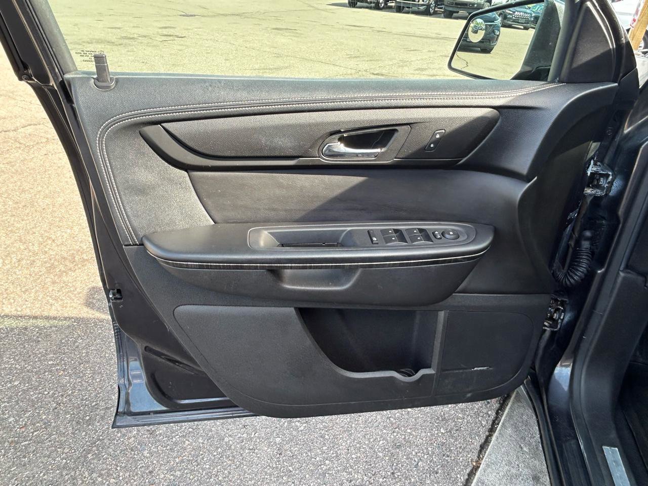 Used 2013 GMC Acadia SLT AWD/4WD image 16