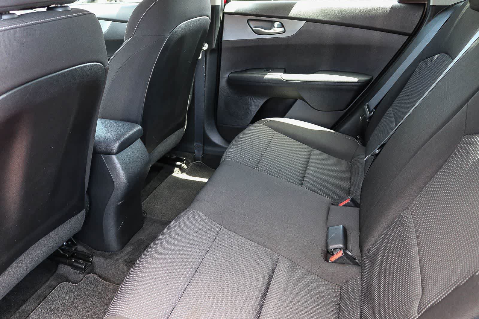 Used 2020 Kia Forte LXS FWD image 18