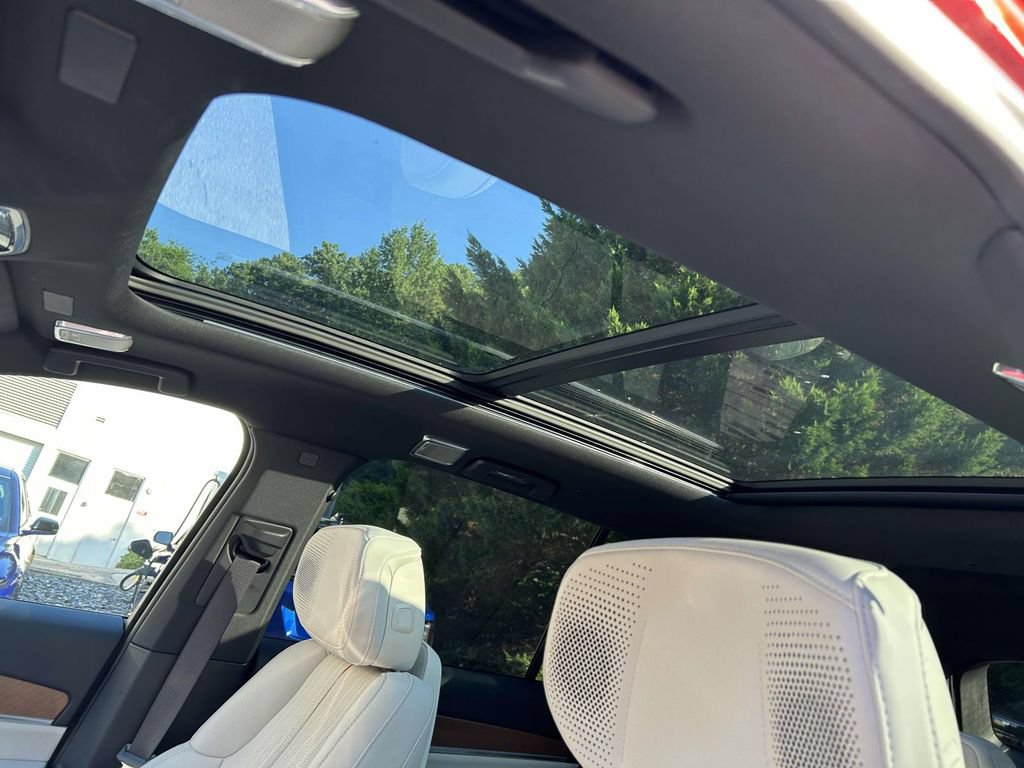 New 2026 Cadillac Vistiq Luxury AWD/4WD image 20