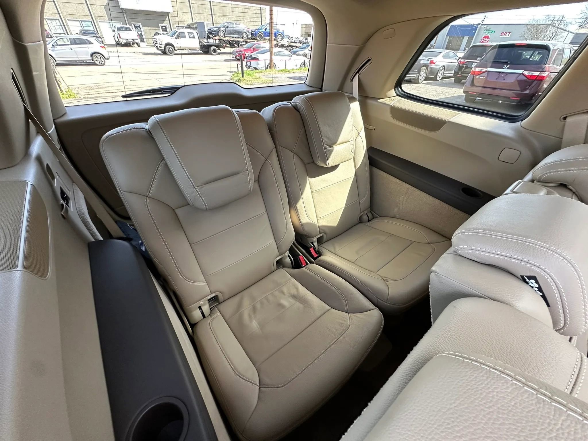 Used 2015 Mercedes-Benz GL 550 4MATIC image 25