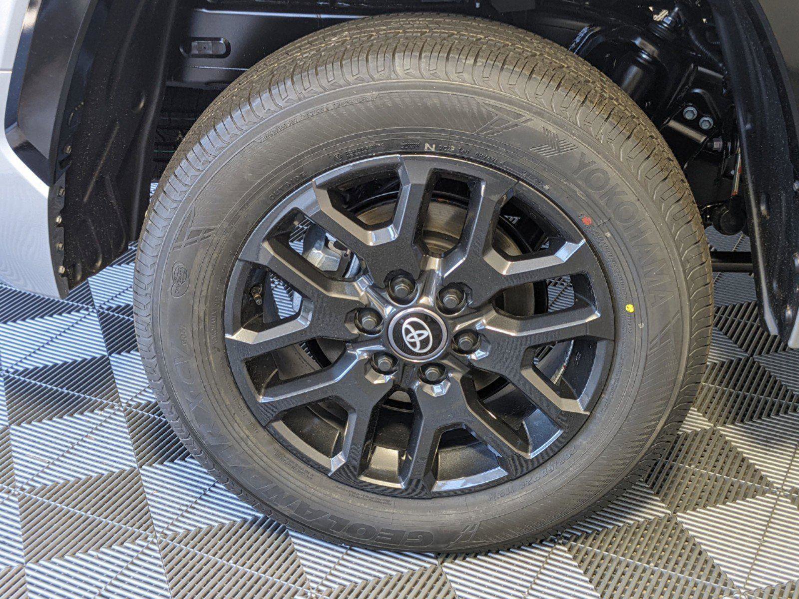 New 2025 Toyota Tundra Platinum image 26