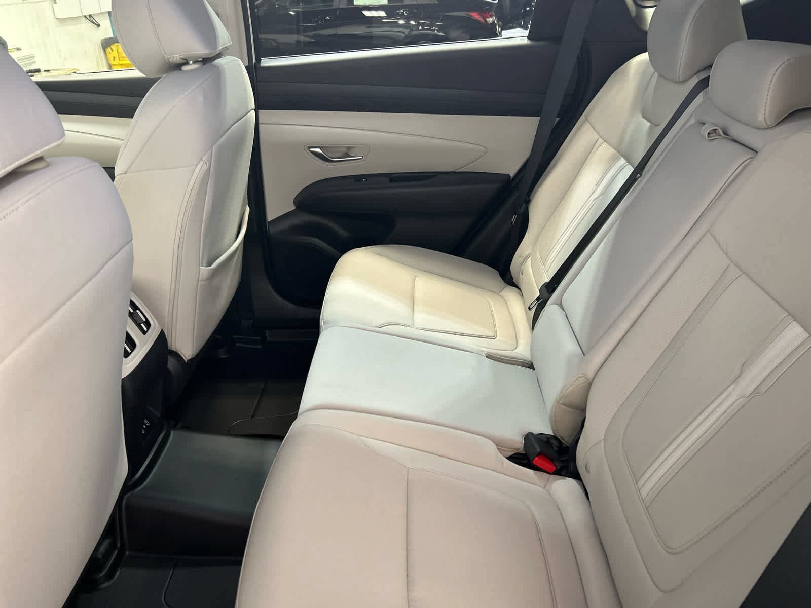 Used 2025 Hyundai Tucson SEL FWD image 9